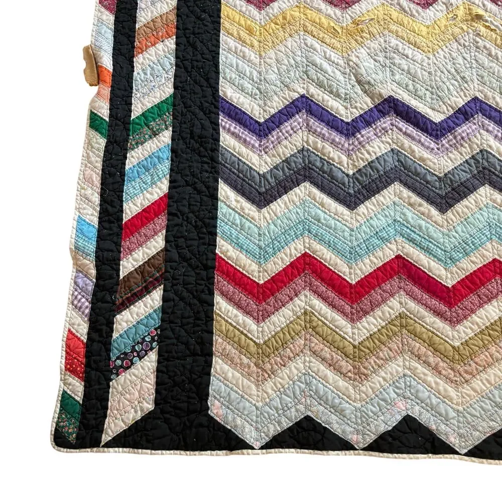 Unbranded vintage quilt