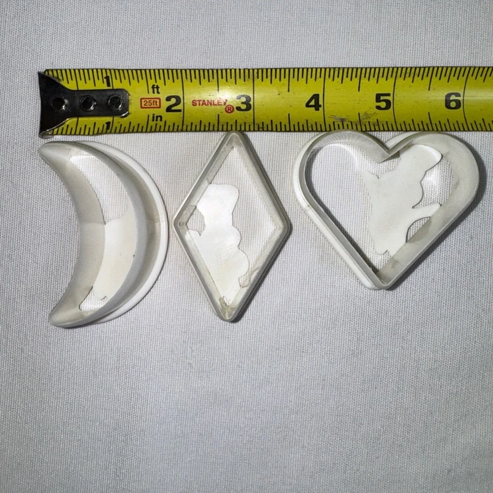 Vintage Pillsbury Doughboy Cookie Cutter Set Heart Moon Diamond White Plastic