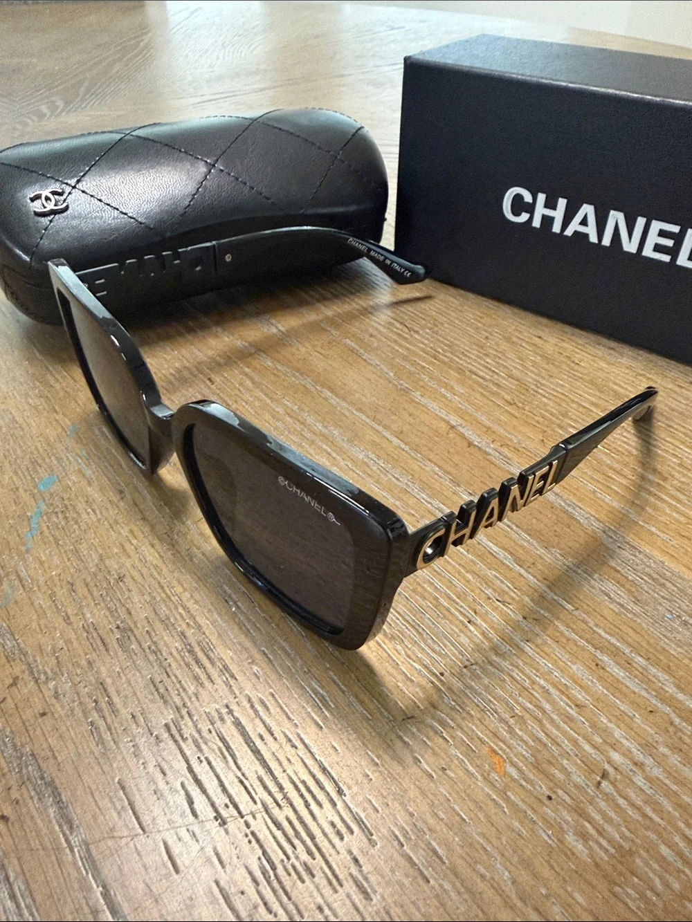 CHANEL sleek oversized
