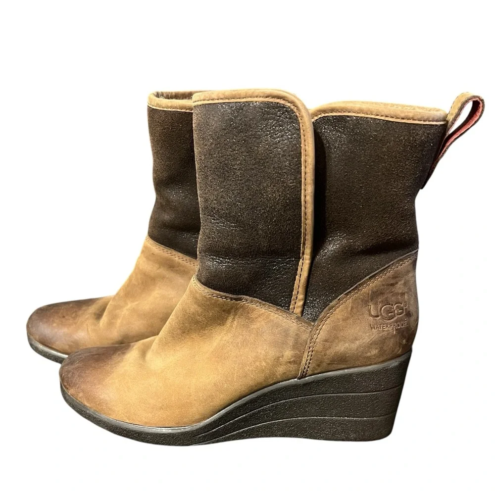 UGG‎ Waterproof Leather Wedge Boots - Size 9