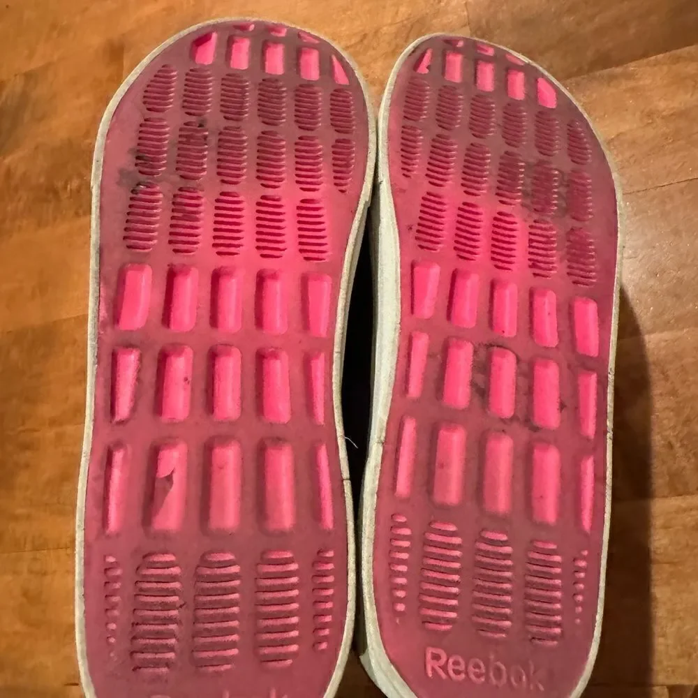 Reebok woman’s slip