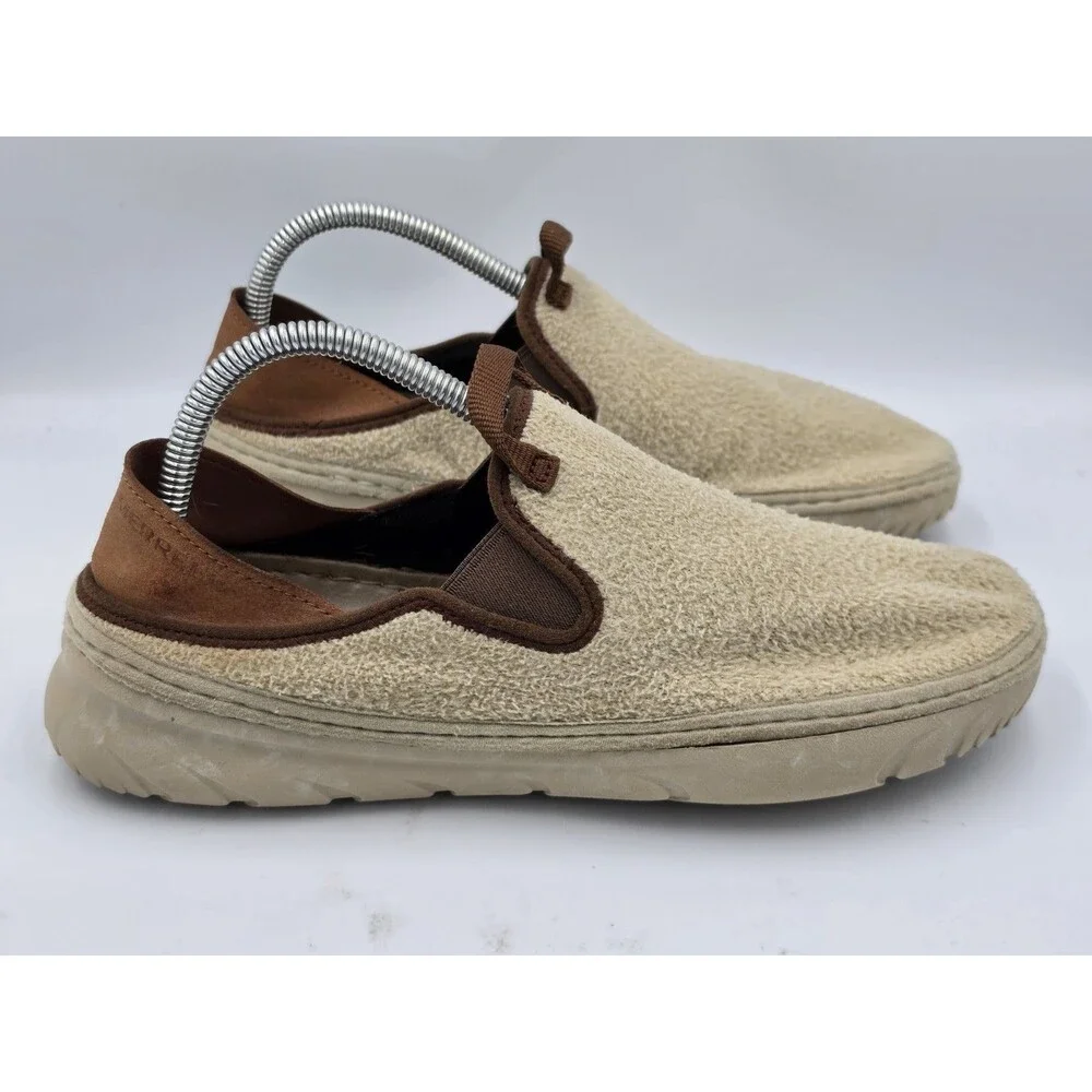 Merrell Womens Hut Moc Cozy II Tan Fuzzy Loafers Slip On Size 9 Indoor Outdoor