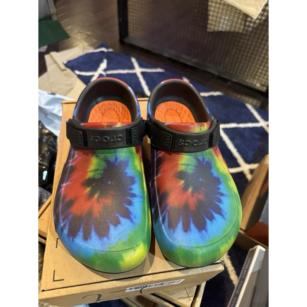 CROCS step into