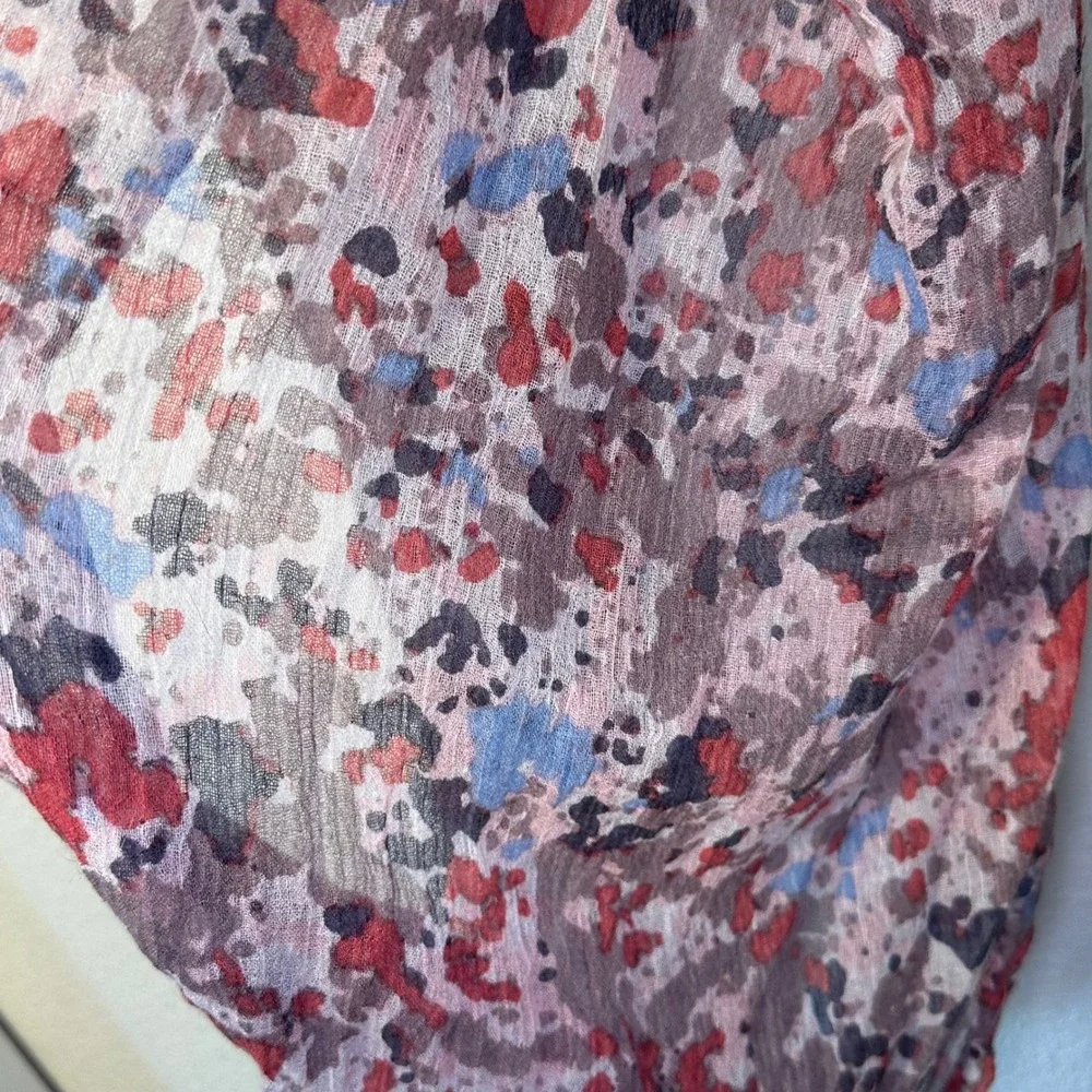 Old Navy capture attention
