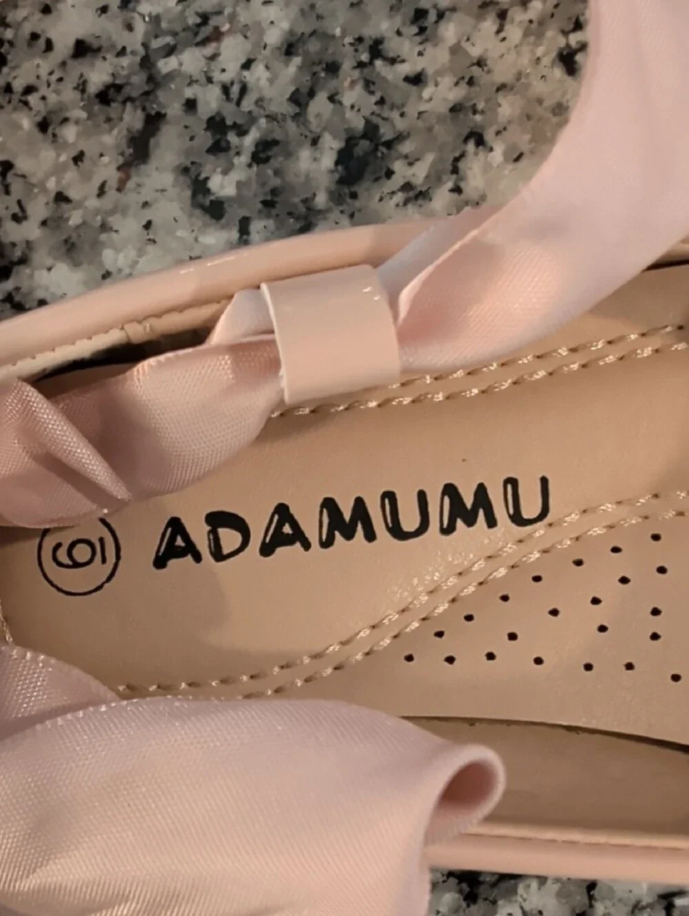 adamumu pink patent