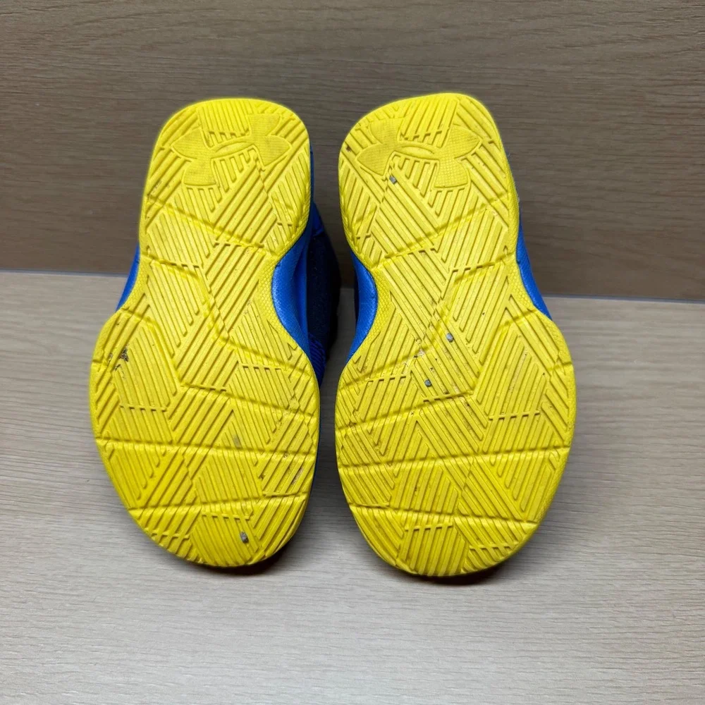 Under Armour Curry 2.5 Infant Size 5K Blue Yellow Basketball Shoes SC30 Sneakers