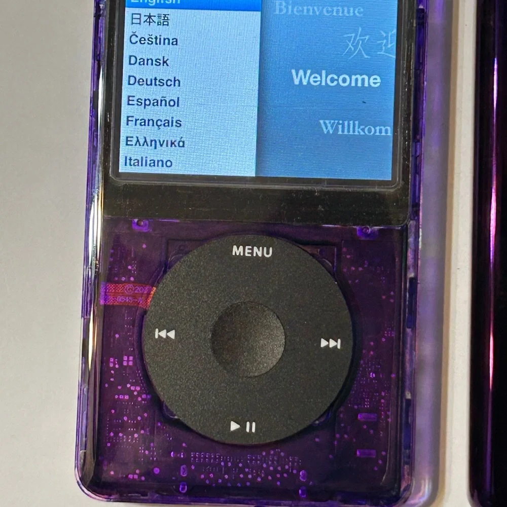 Apple sleek ipod