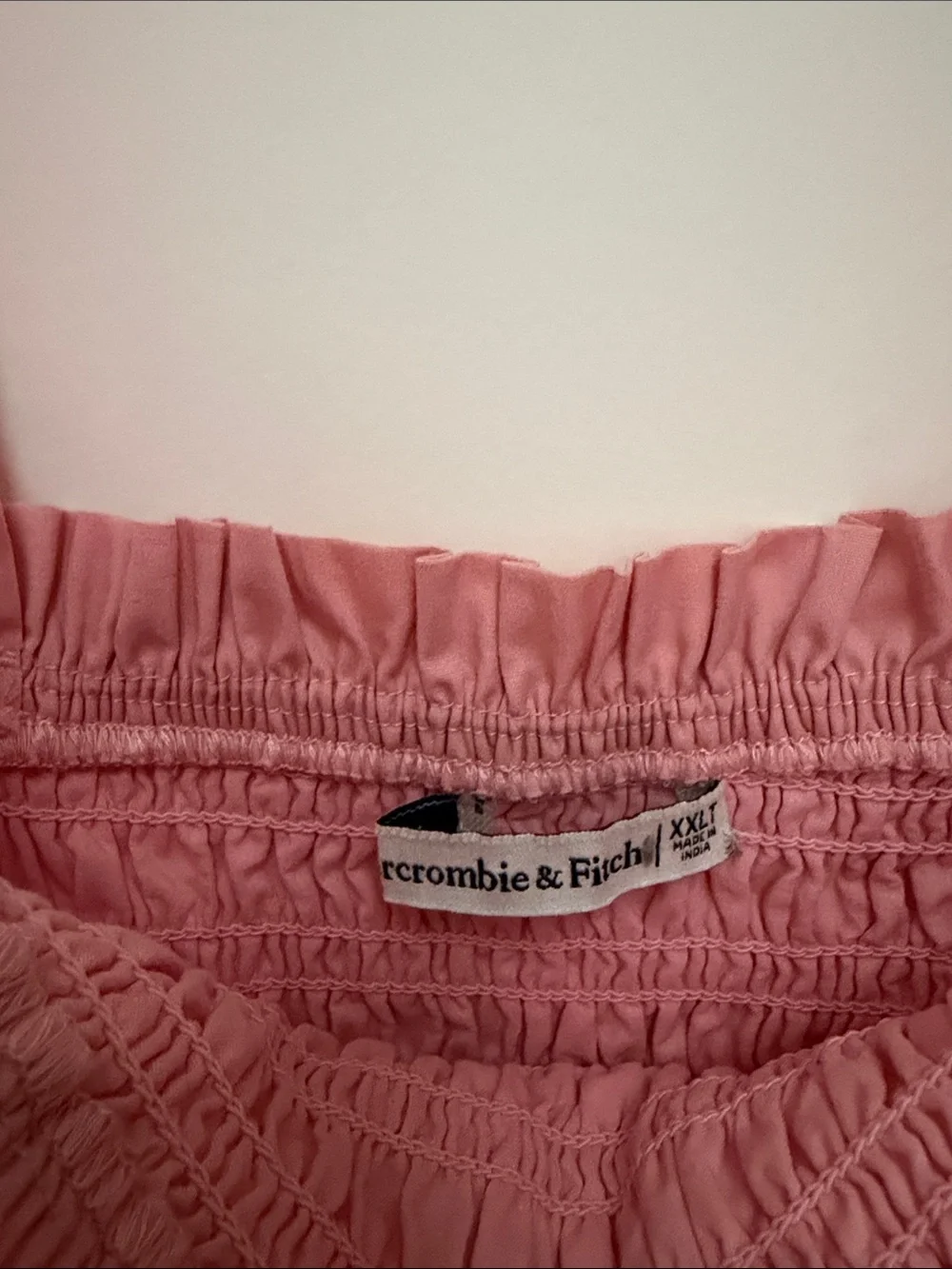 Abercrombie & Fitch lightweight pink