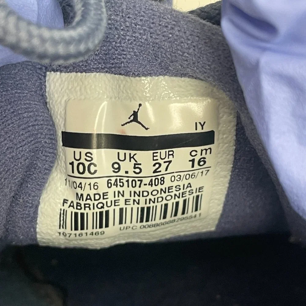 Nike toddler sized