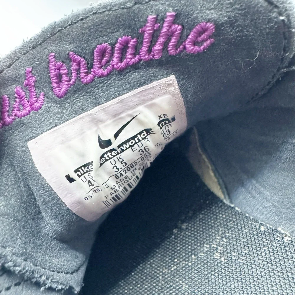 Nike good preowned
