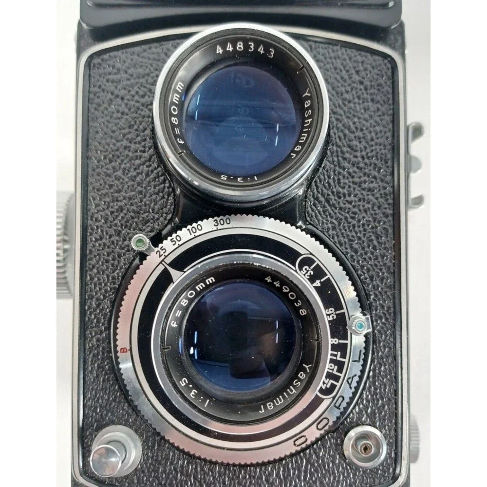 Yashica-A Twin Lens Reflex Medium Format Film Camera w/80mm f3.5 Lens-Nice
