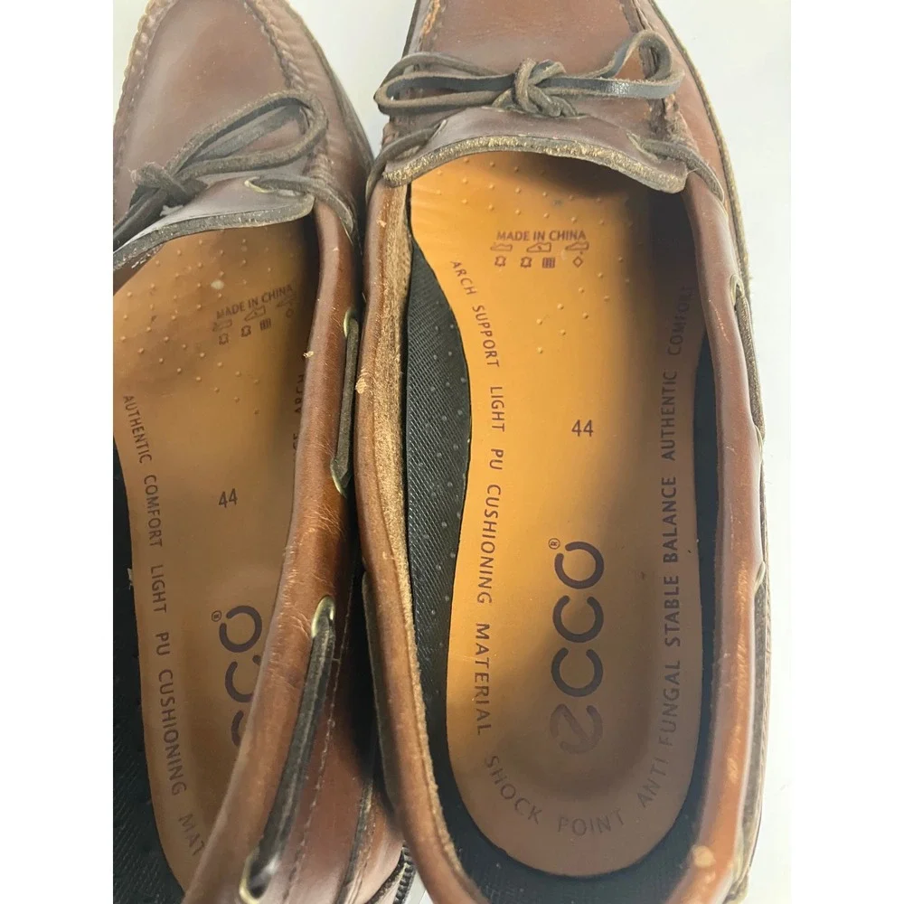 Ecco leather boat