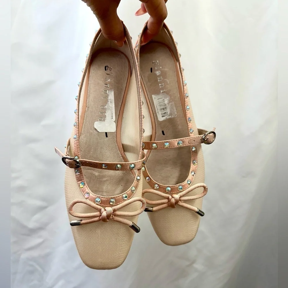 NWOT Gianni Bini pink mesh mary jane flats size 8