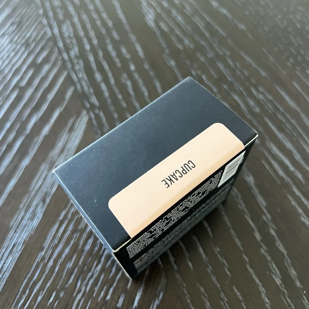 HUDA BEAUTY brand new