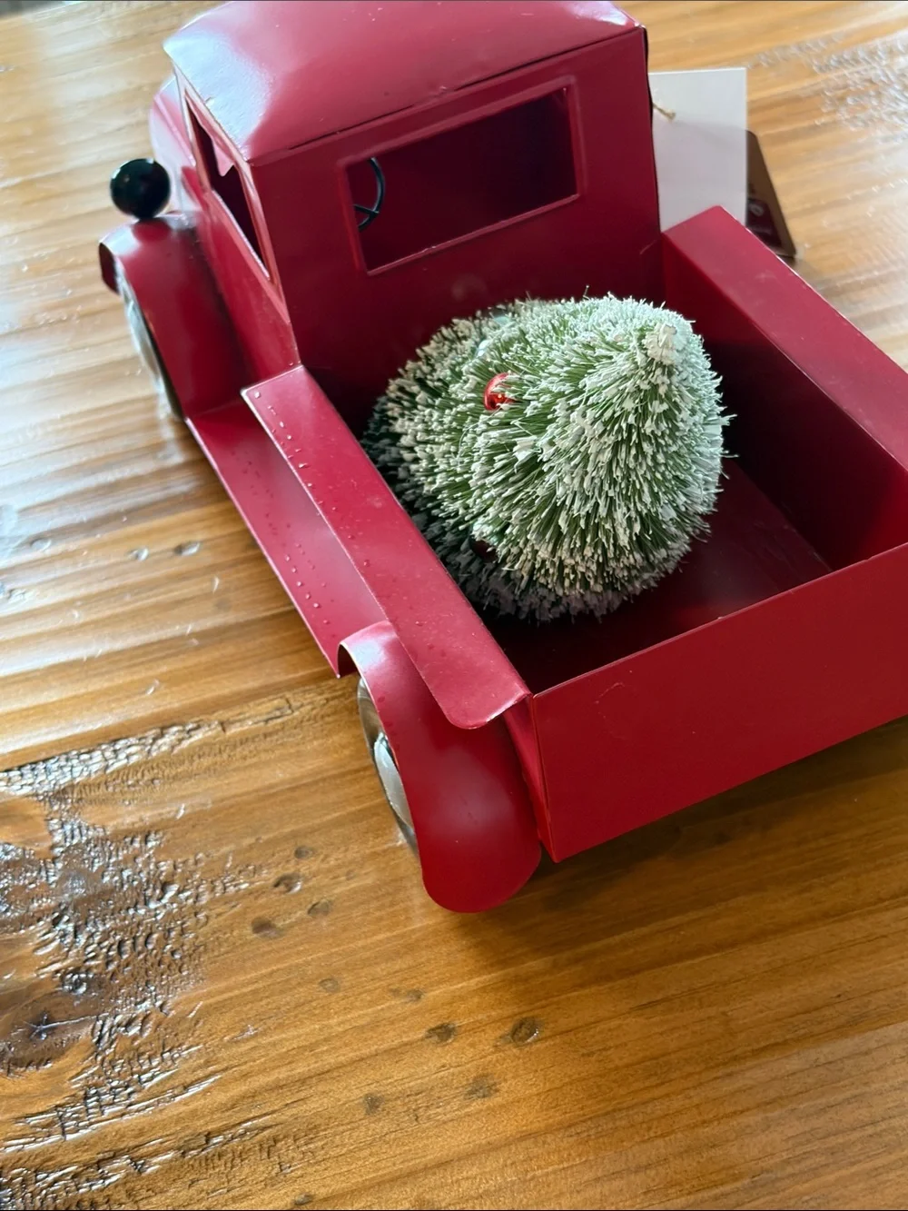 N/A festive red