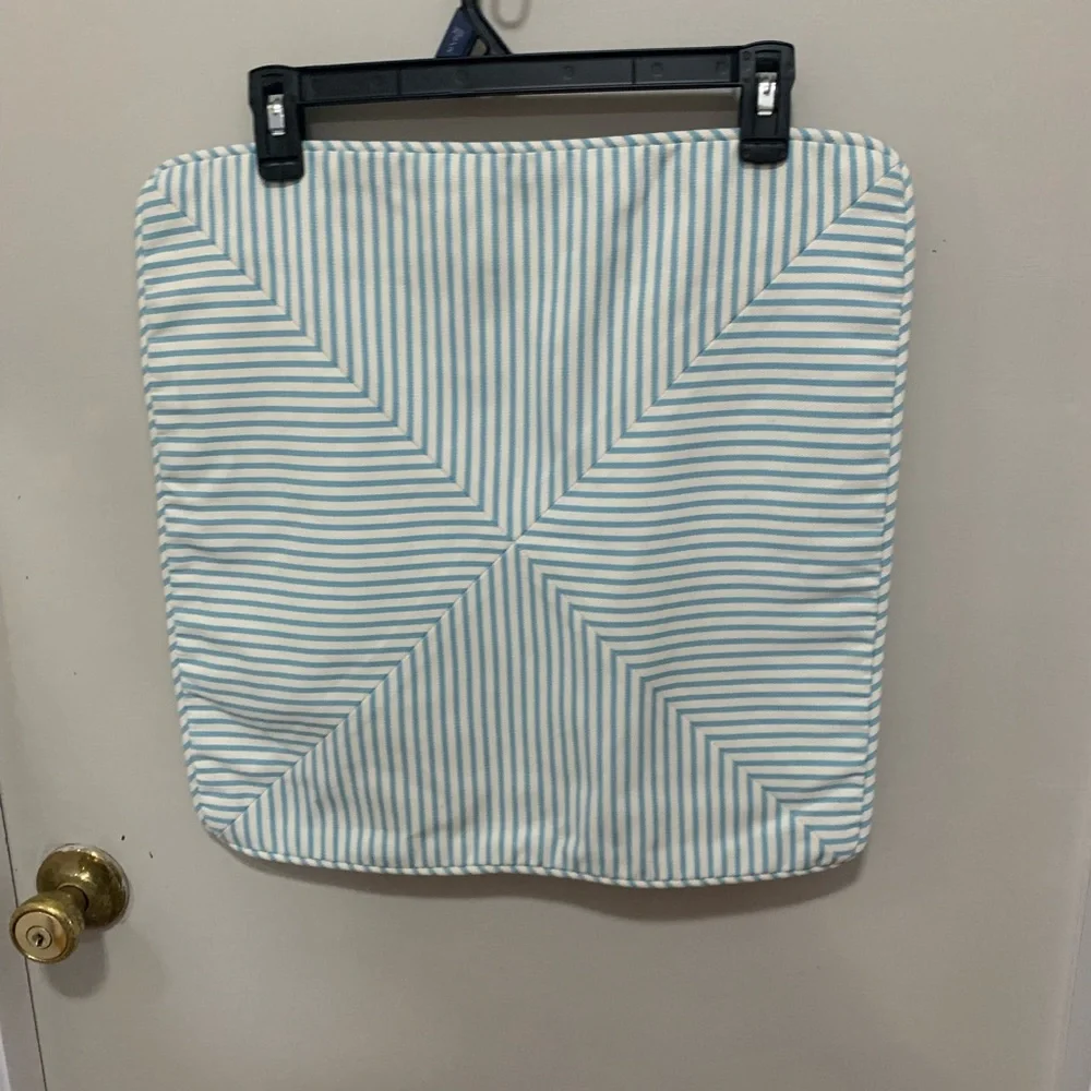N/A cushion cover