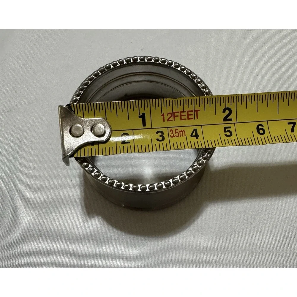 The Unbranded Brand one ring