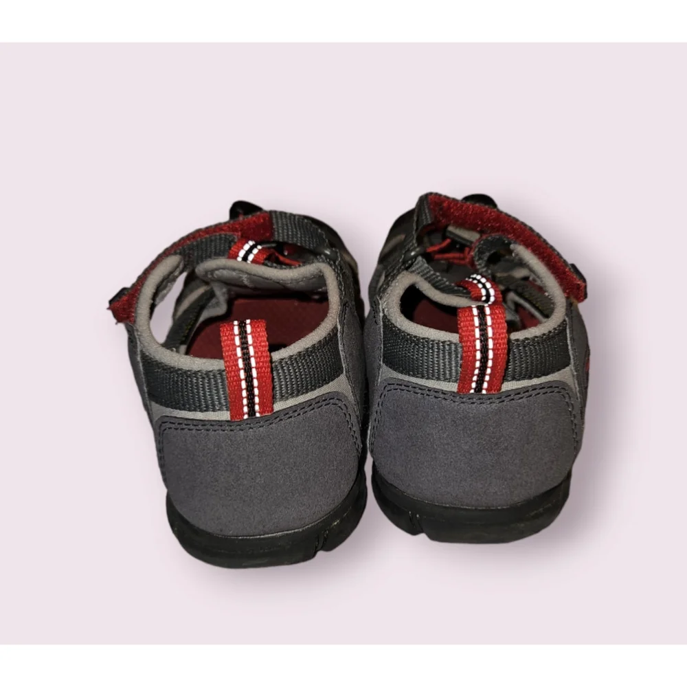 Keen versatile seacamp