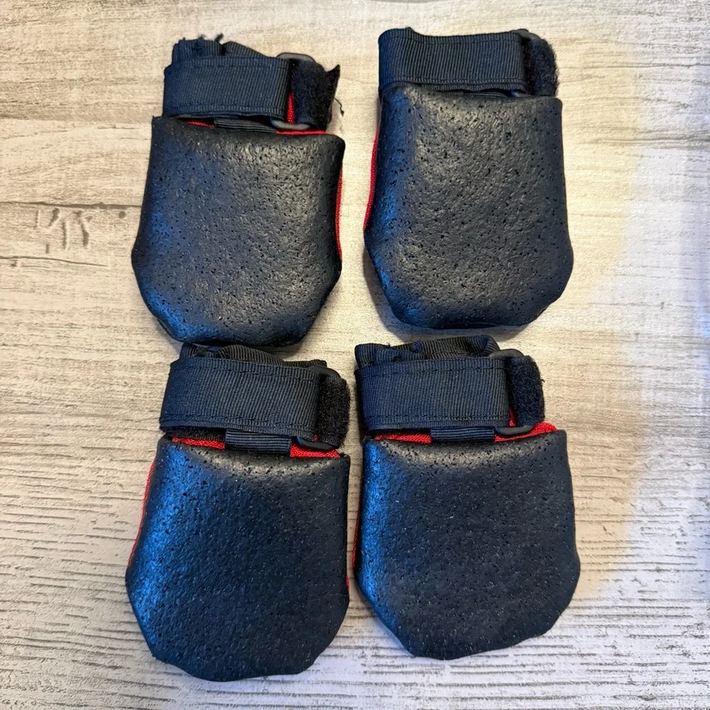 RuffWear authentic “standard”