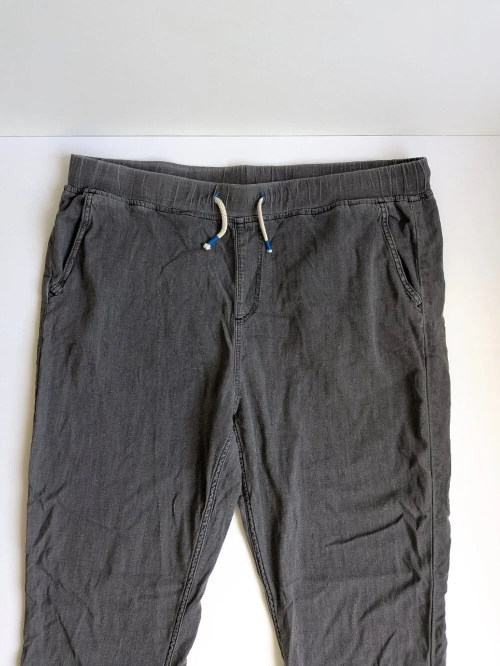 Mugsy Jeans leg pet