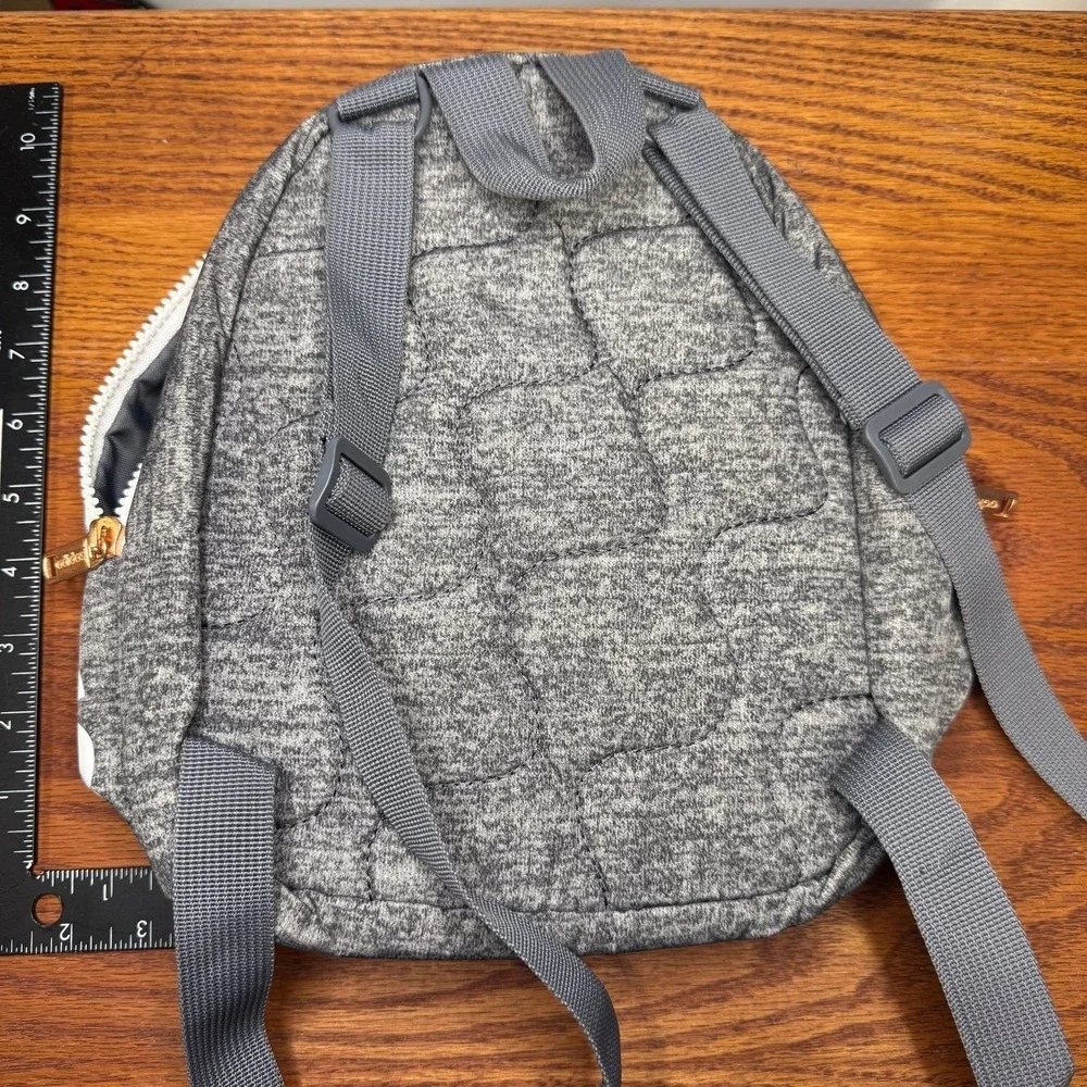 adidas linear mini