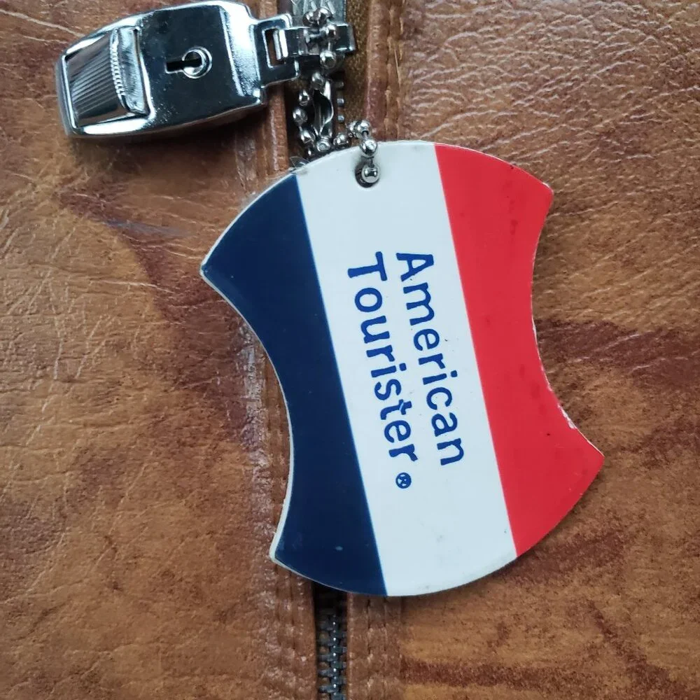American Tourister this vintage
