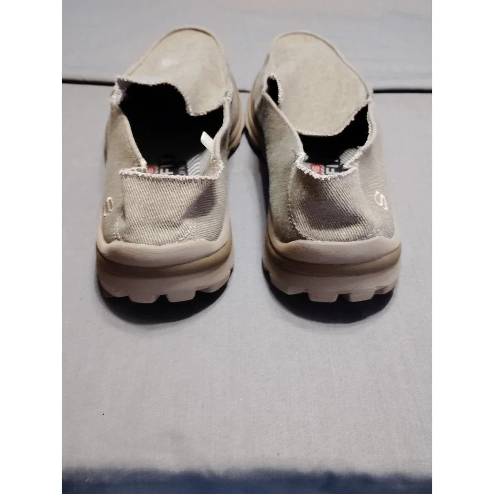 Skechers hands free