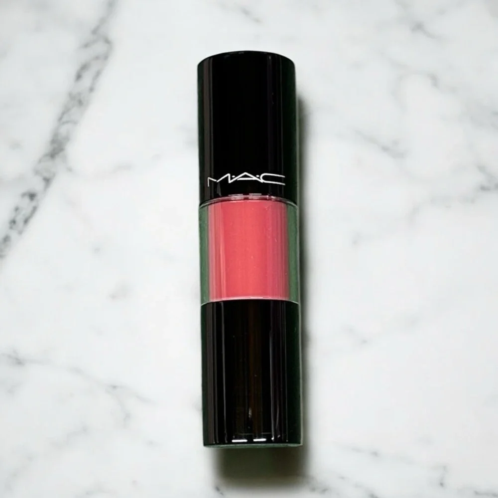 MAC Cosmetics captivate lip