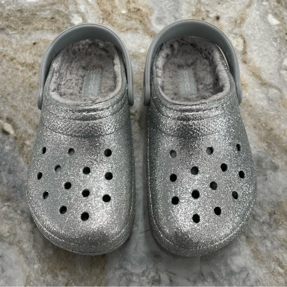 CROCS purchasing item