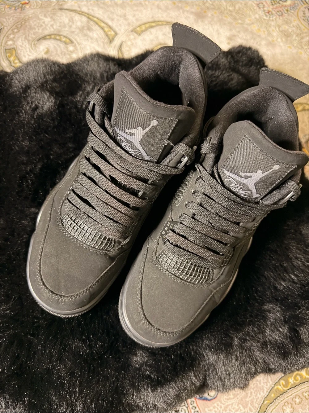 Jordan Black Men's Mid-Top Sneakers