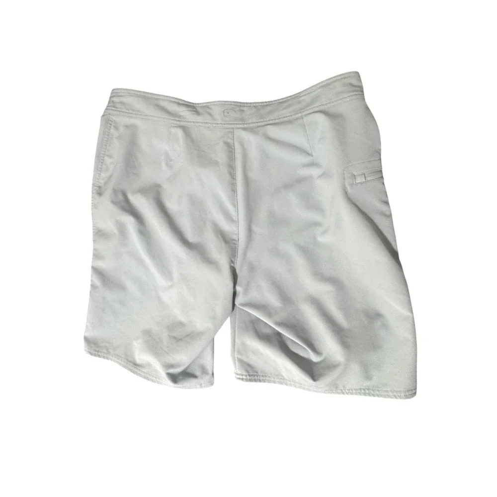Vineyard Vines set two