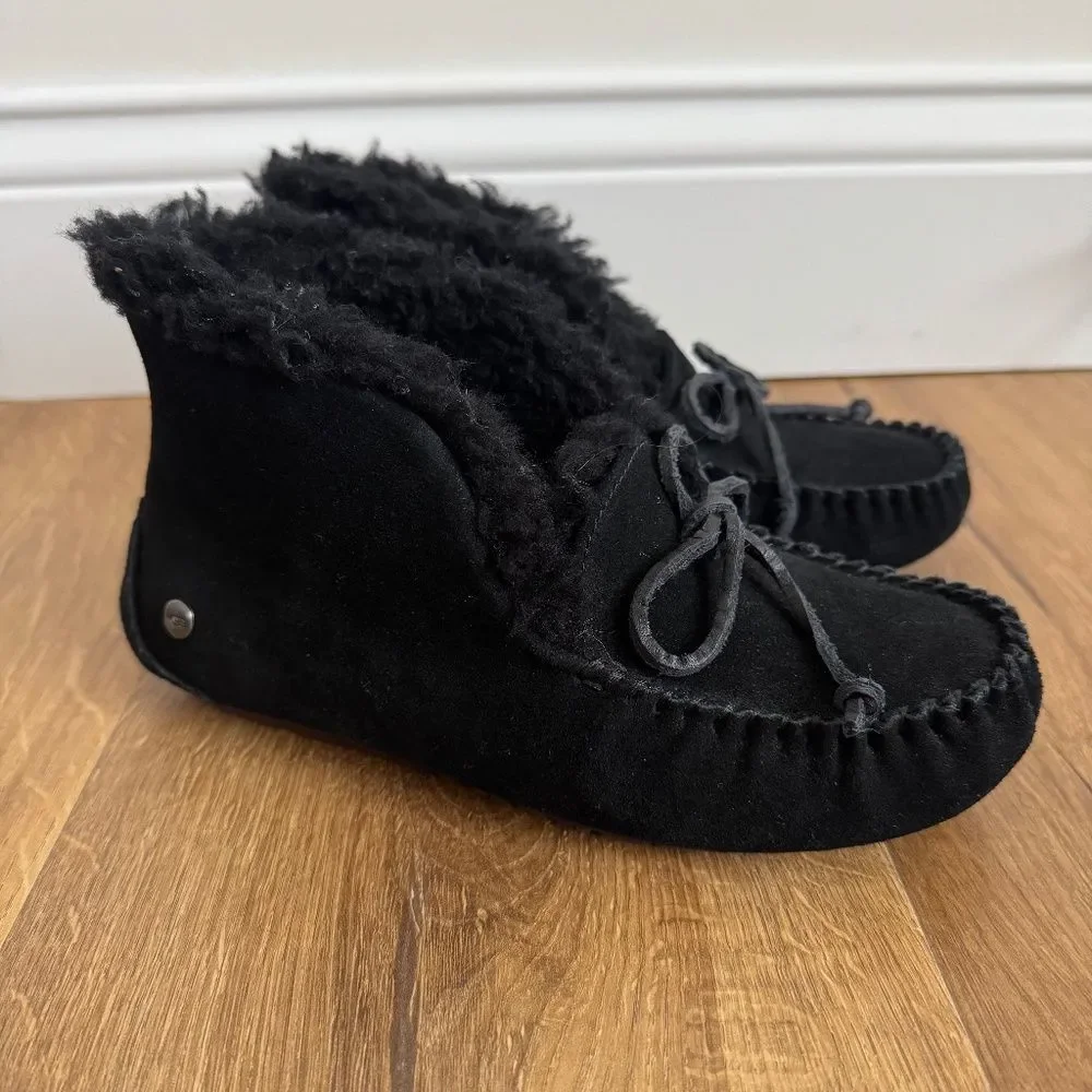 UGG alena flip