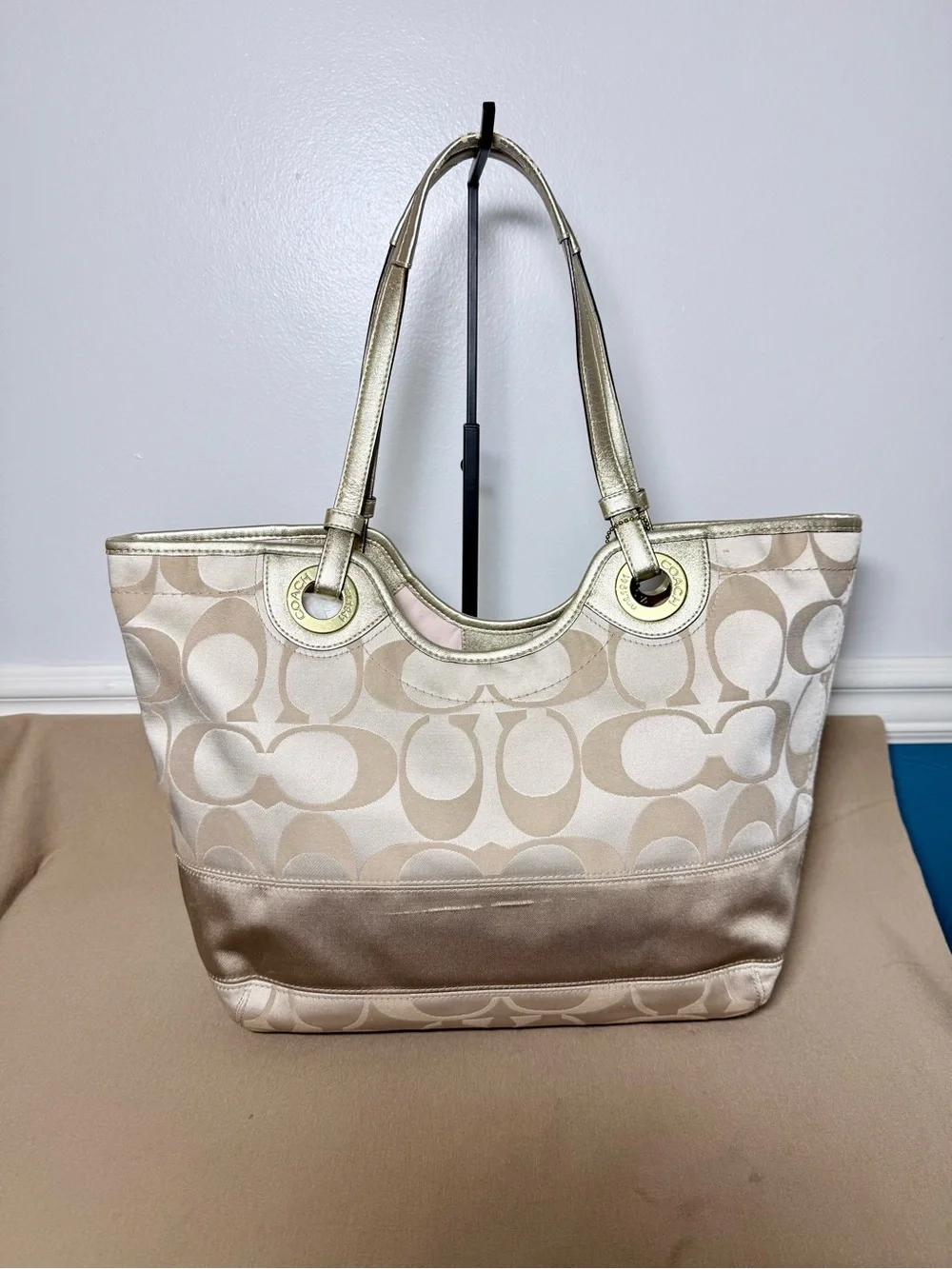 Coach signature jacquard