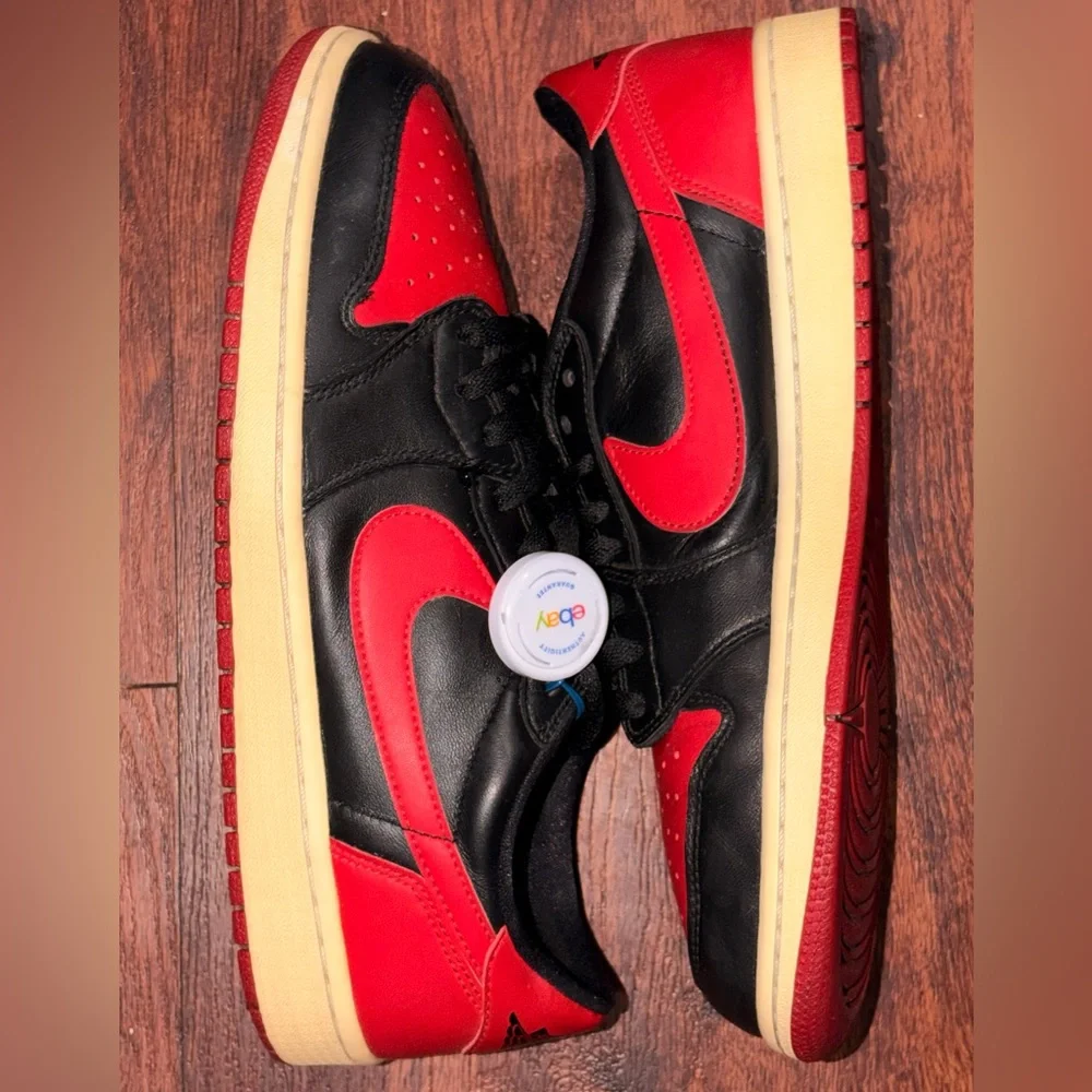 Air Jordan 1 Low OG Bred Sneakers, Men Size 10, Red Black