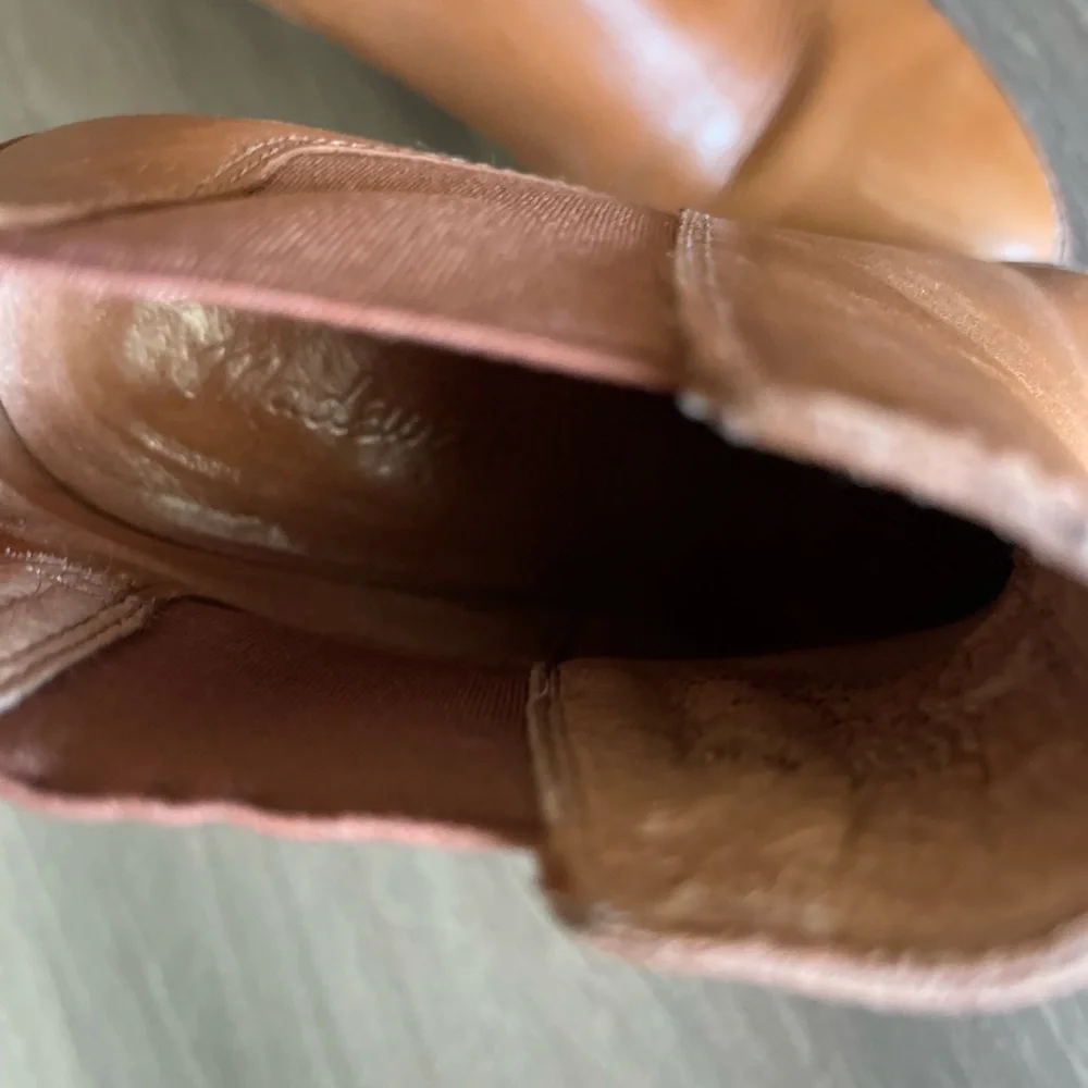Madewell color saddle