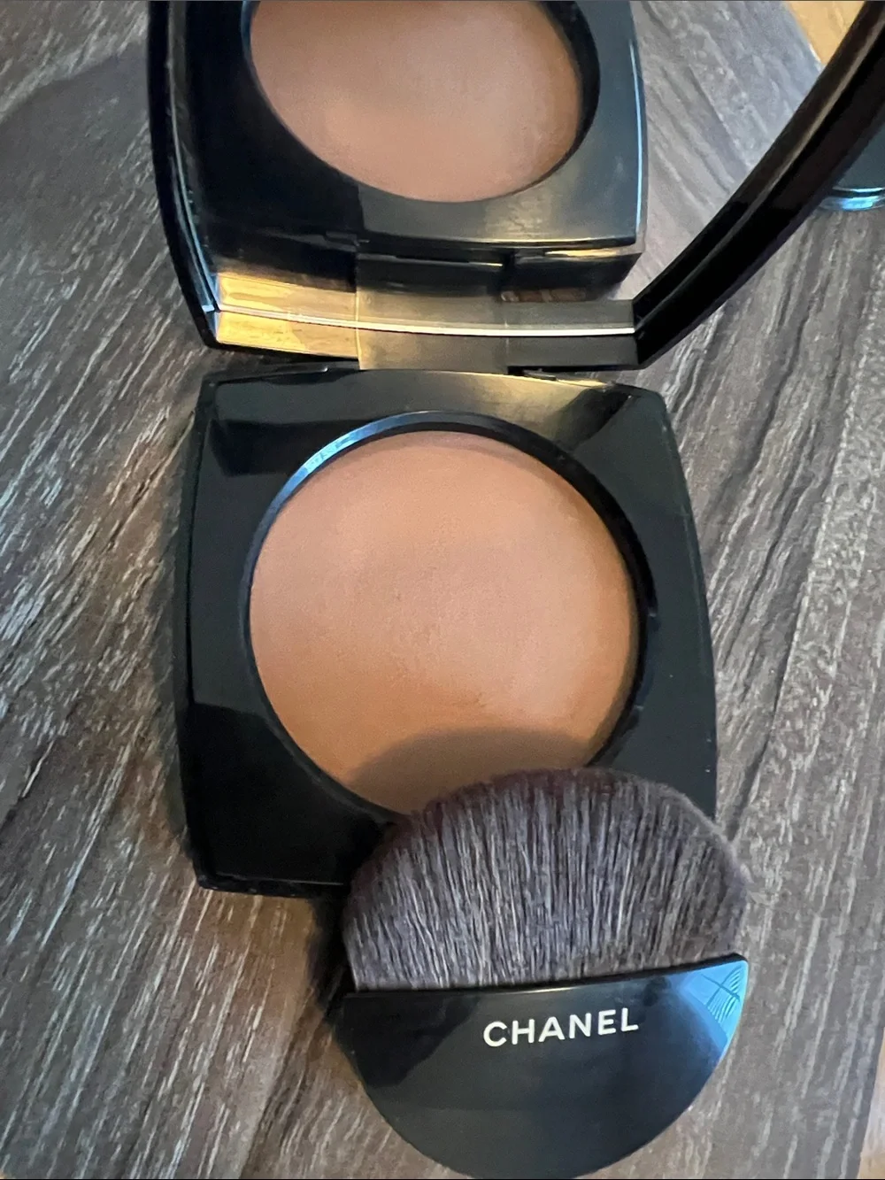 CHANEL smooth pressed