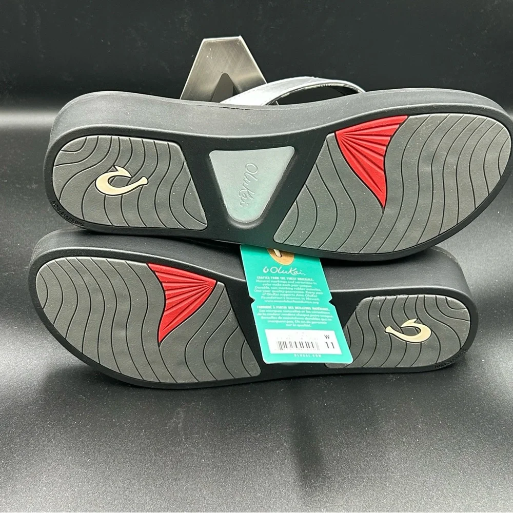 OluKai sleek sandals