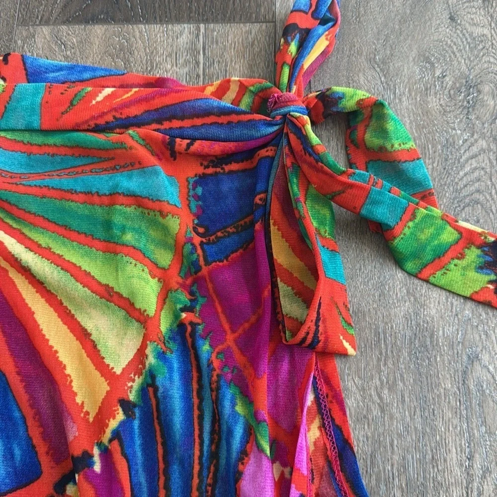 Fashion Nova Sarong.  Women’s one size.  Like new condition! Lightweight.