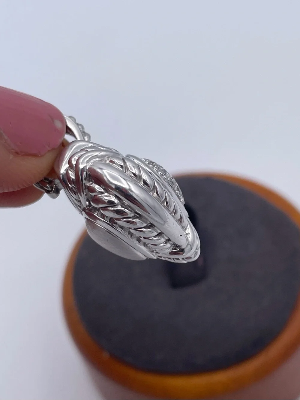 Judith Ripka beautifully sculpted