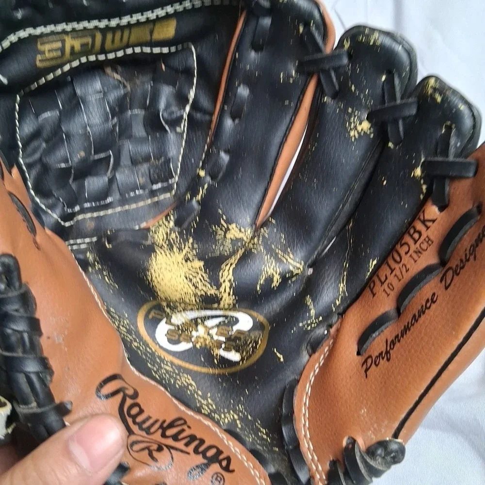 Rawlings PL105BK Baseball Glove Right Hand Throw Size 10.5