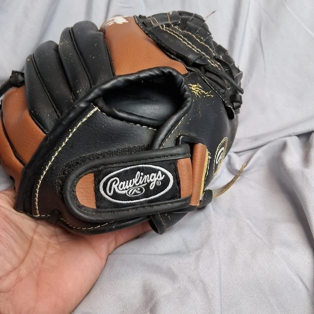 Rawlings PL105BK Baseball Glove Right Hand Throw Size 10.5