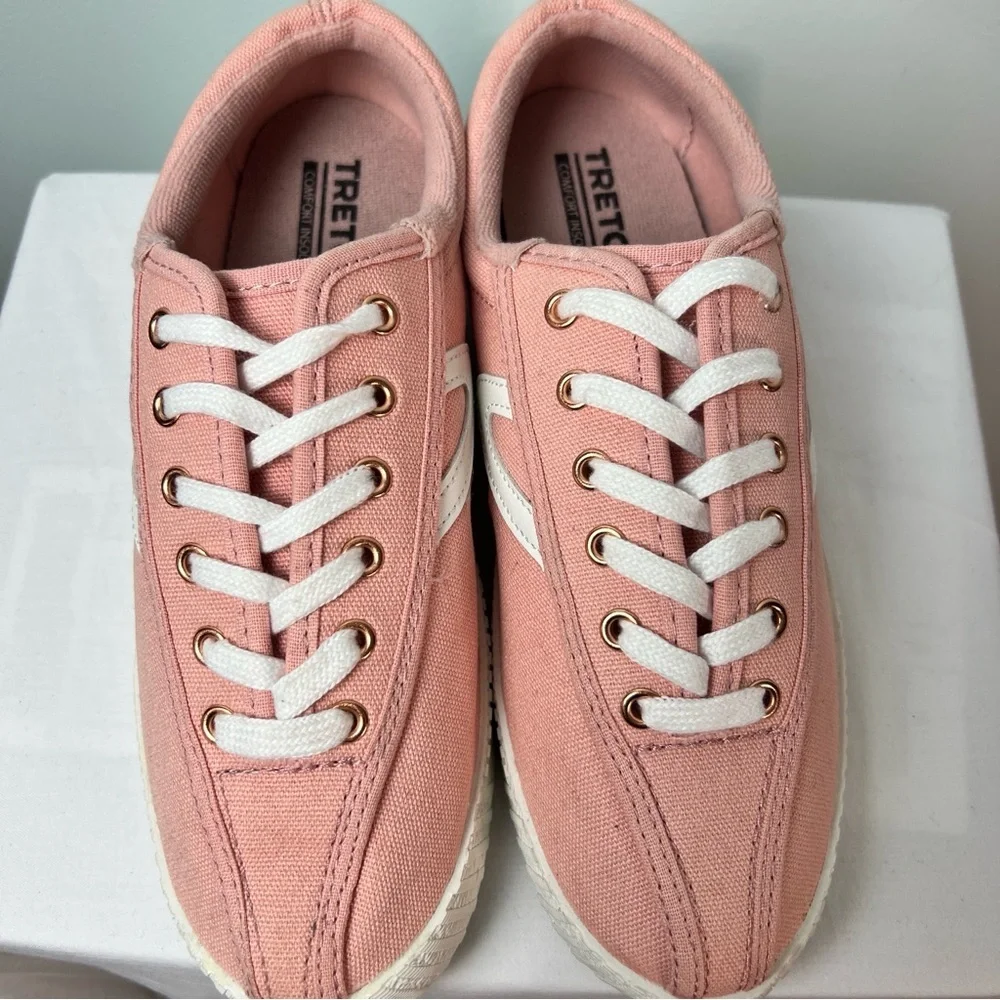 Tretorn pink canvas