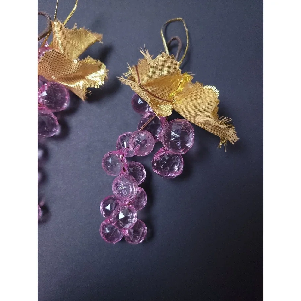 Vintage Faux Pink Acrylic Faceted Grapes Decorative Fruit Hanging Ornaments Pair