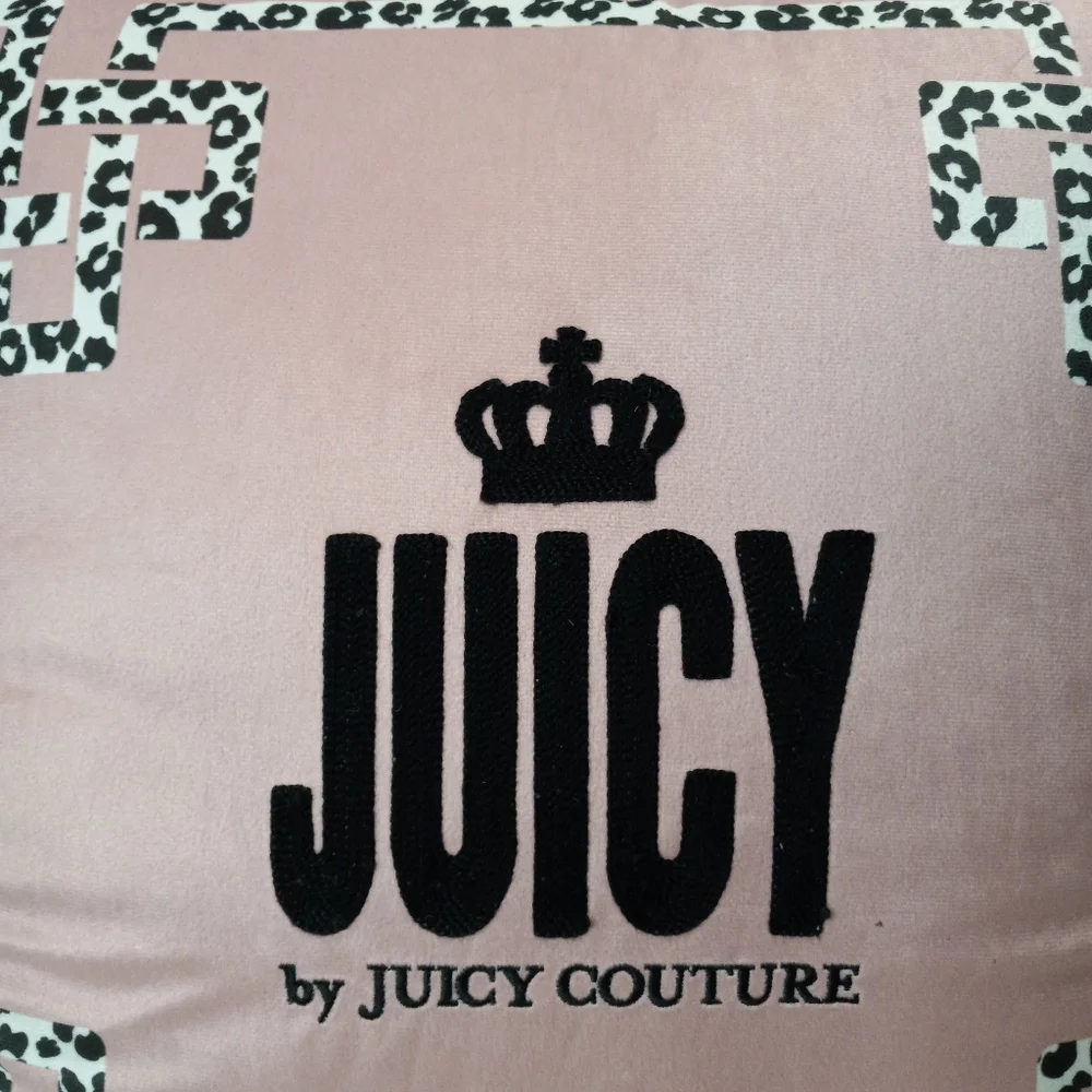 Juicy Couture Clara Jumbo Square Throw Pillow 20X20