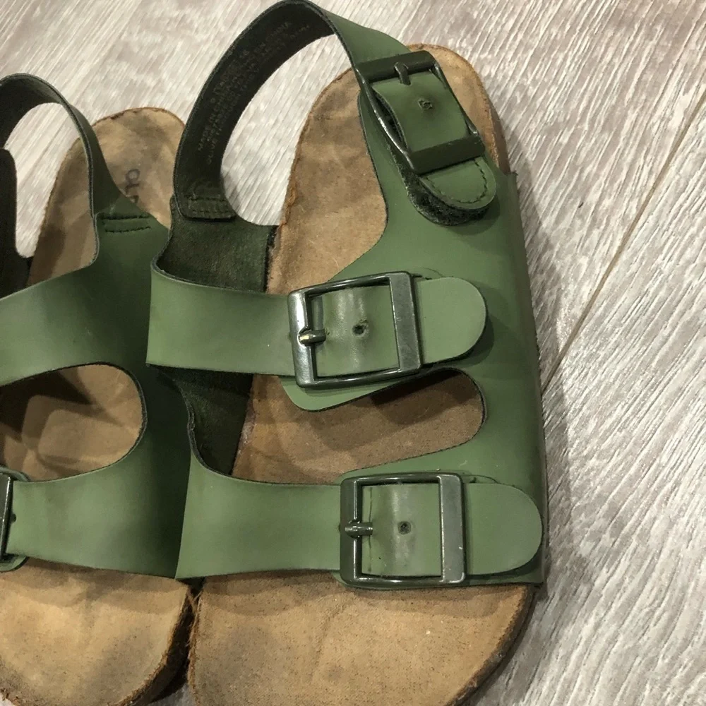 Old navy green sandals