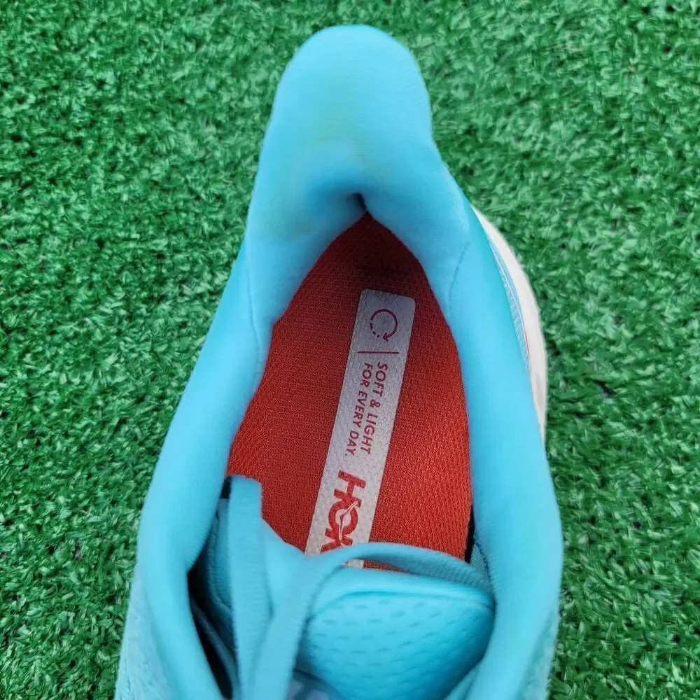 Hoka One One pre owned