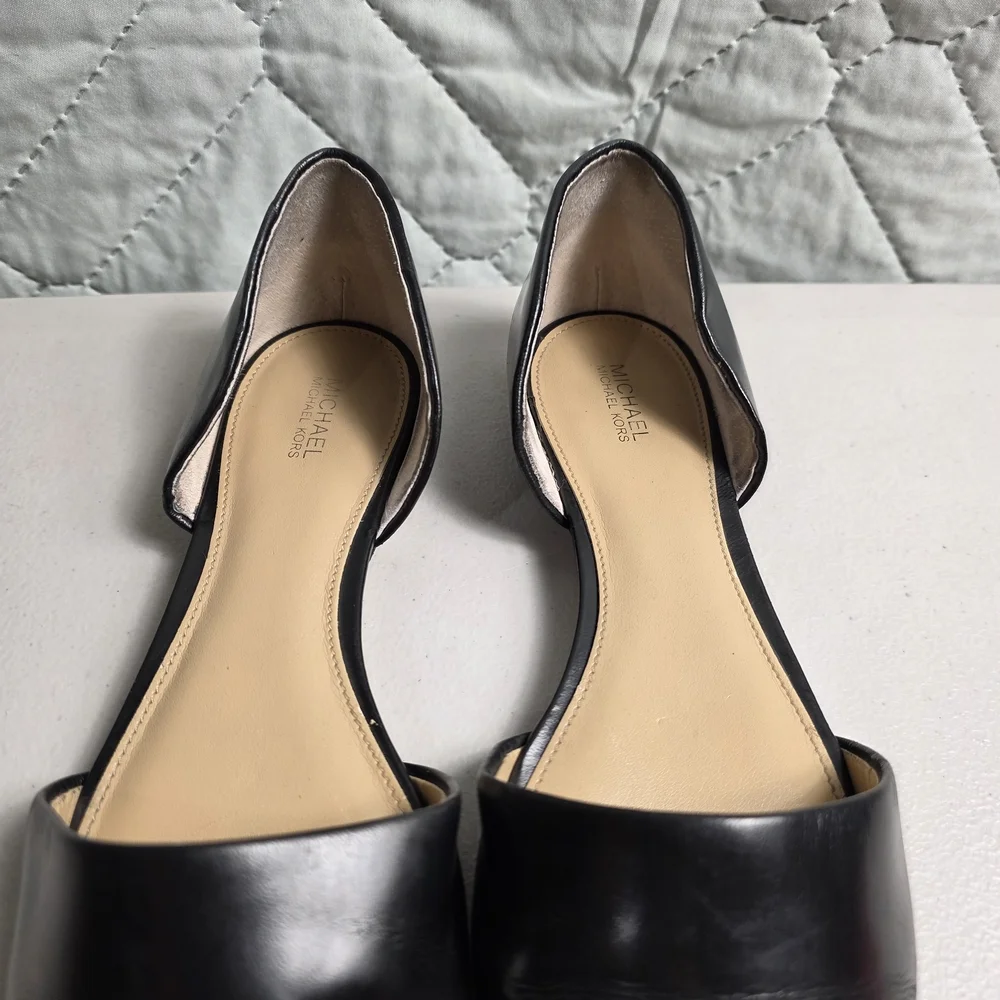 Michael Kors Julieta Flat Black leather pointed flats Silver tone   SIZE 9M