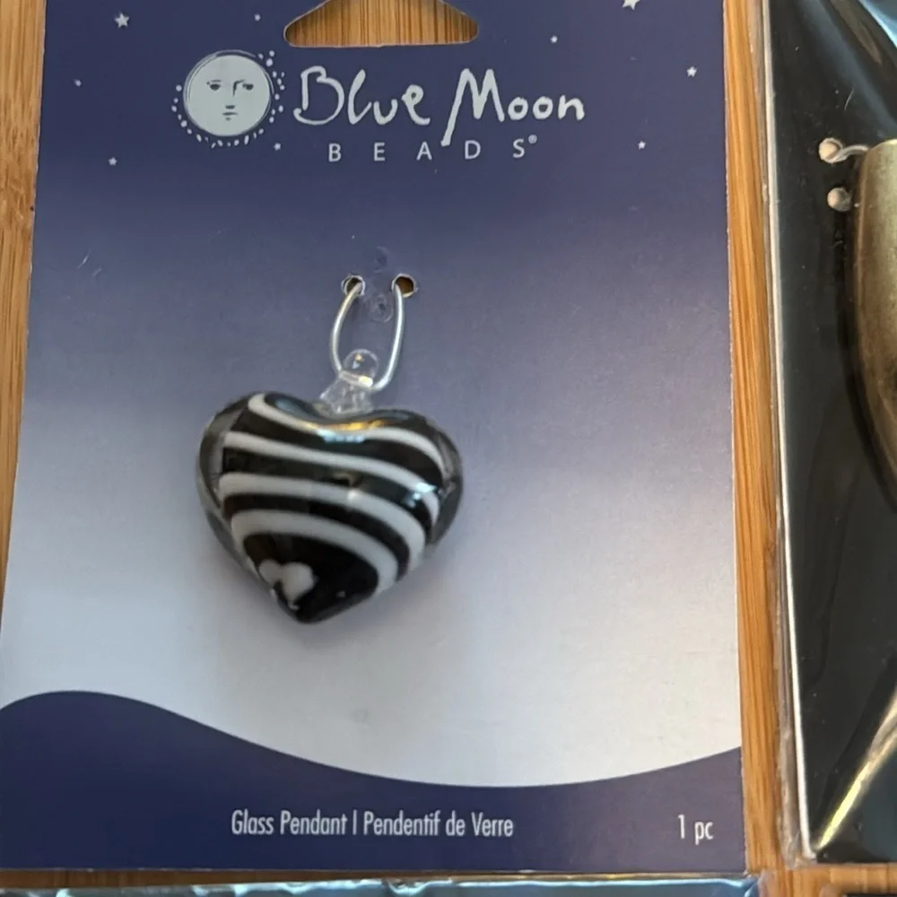 Blue Moon set blue