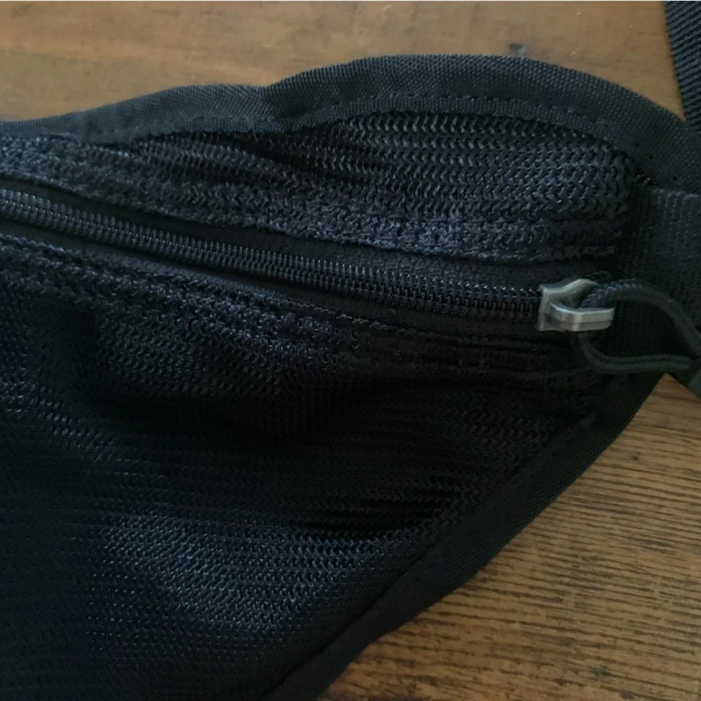 Nike Y2K Water Bottle Fanny Pack Adjustable Hiking Gorpcore