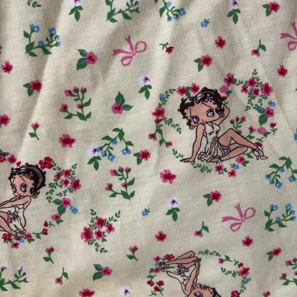 Betty Boop size large